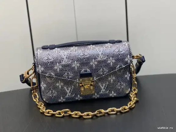 WIS WEST LOUIS POCHETTE EAST VUITTON METIS 0531
